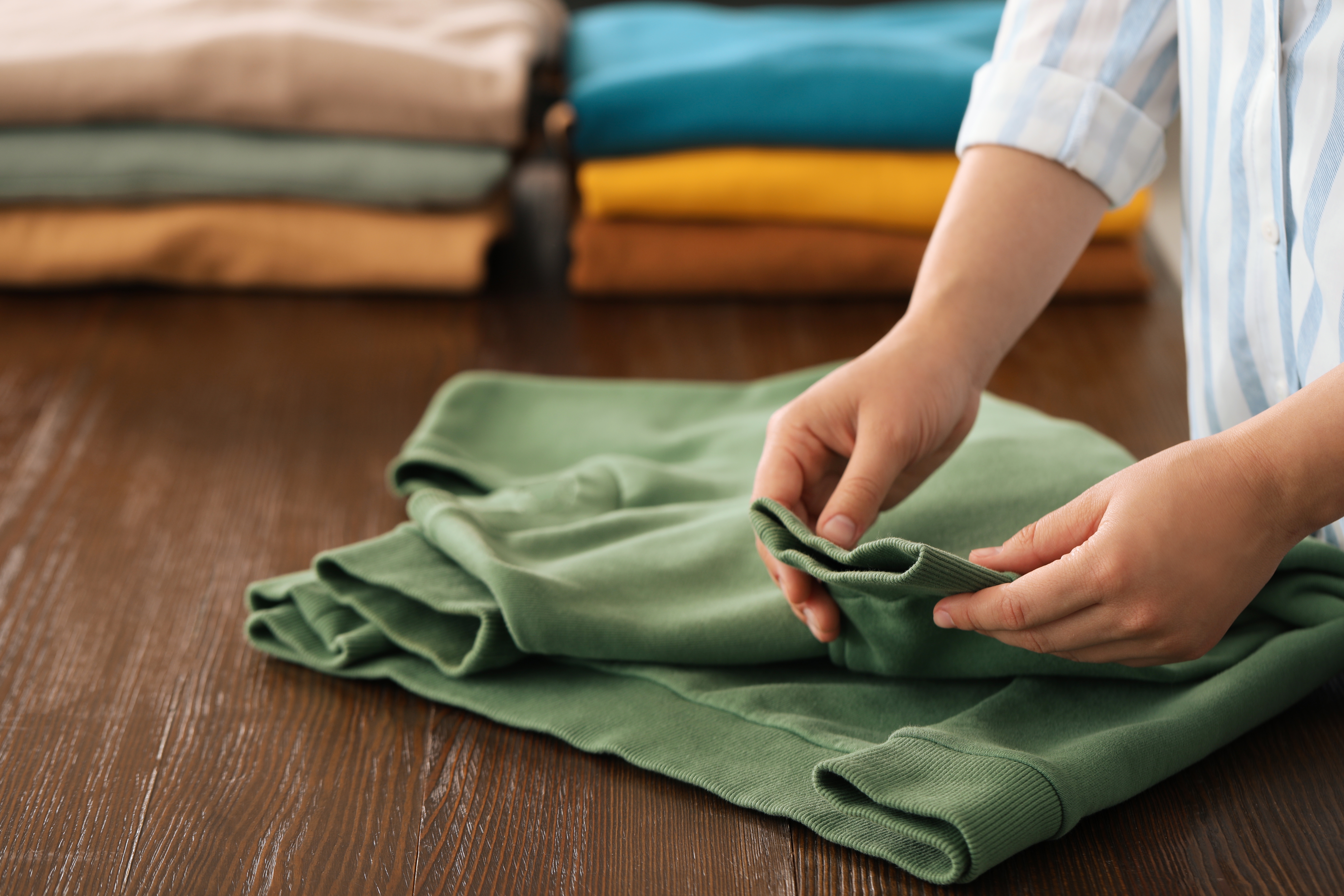 Folding Shutterstock 2177762273 (1)